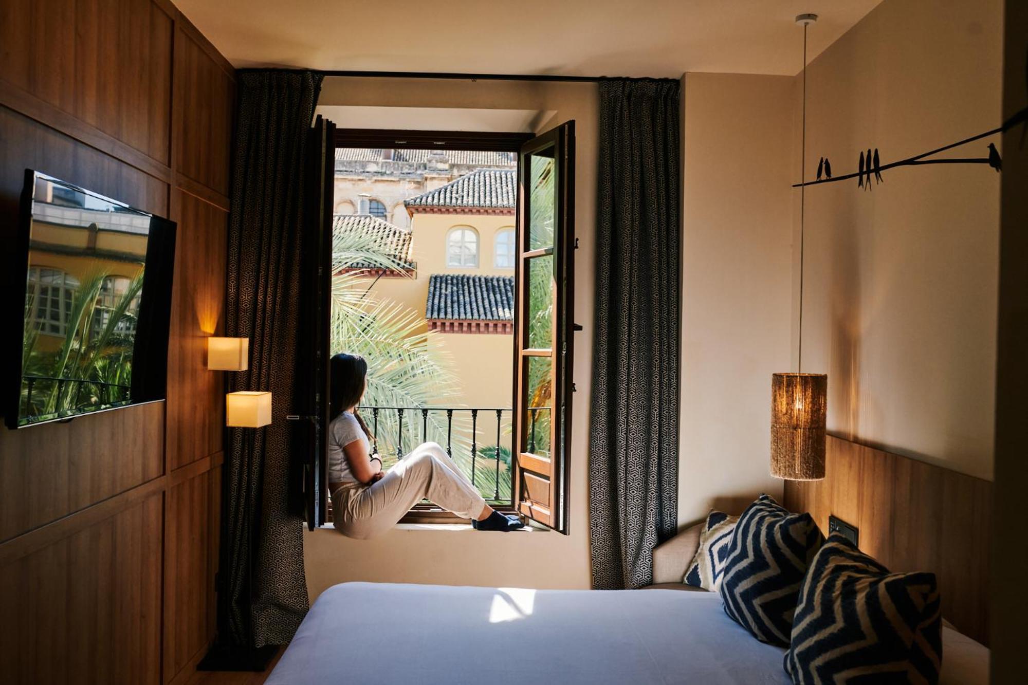 Double Room Private Bathroom