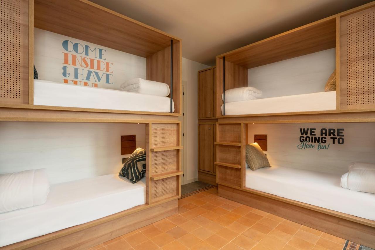 Bed 6-Bed Female Dormitory Room