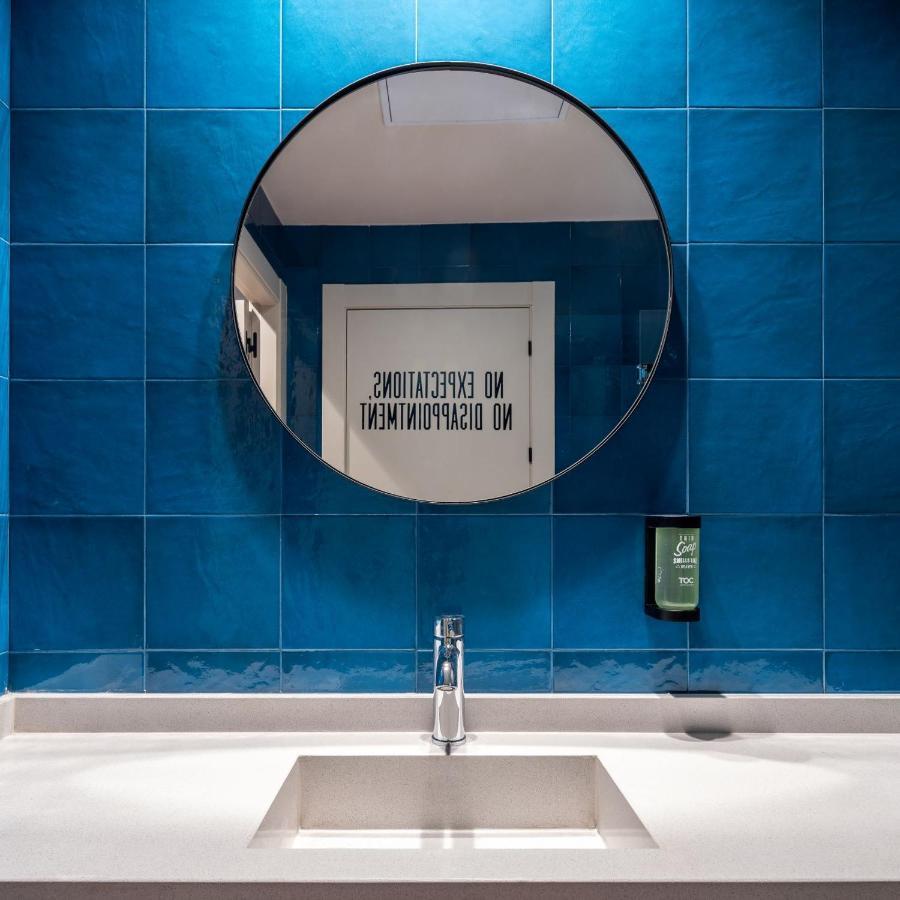 Single Room Private Bathroom